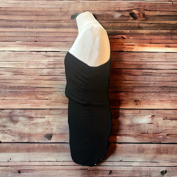 STUDIO Y | SLEEVELESS ONE SHOULDER BLACK MINI DRESS OR TUNIC TOP - Picture 2 of 12